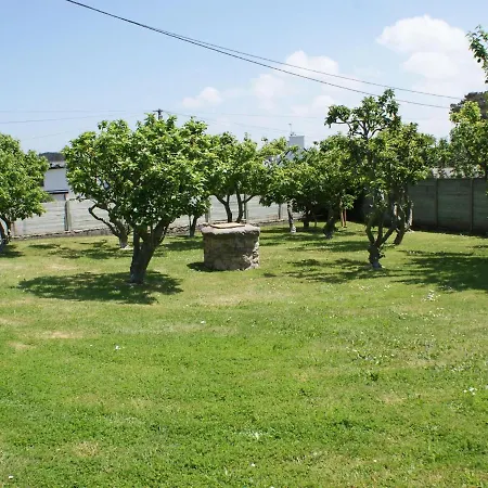L-shaped Breto Stone House With Sauna, * Lampaul-Plouarzel